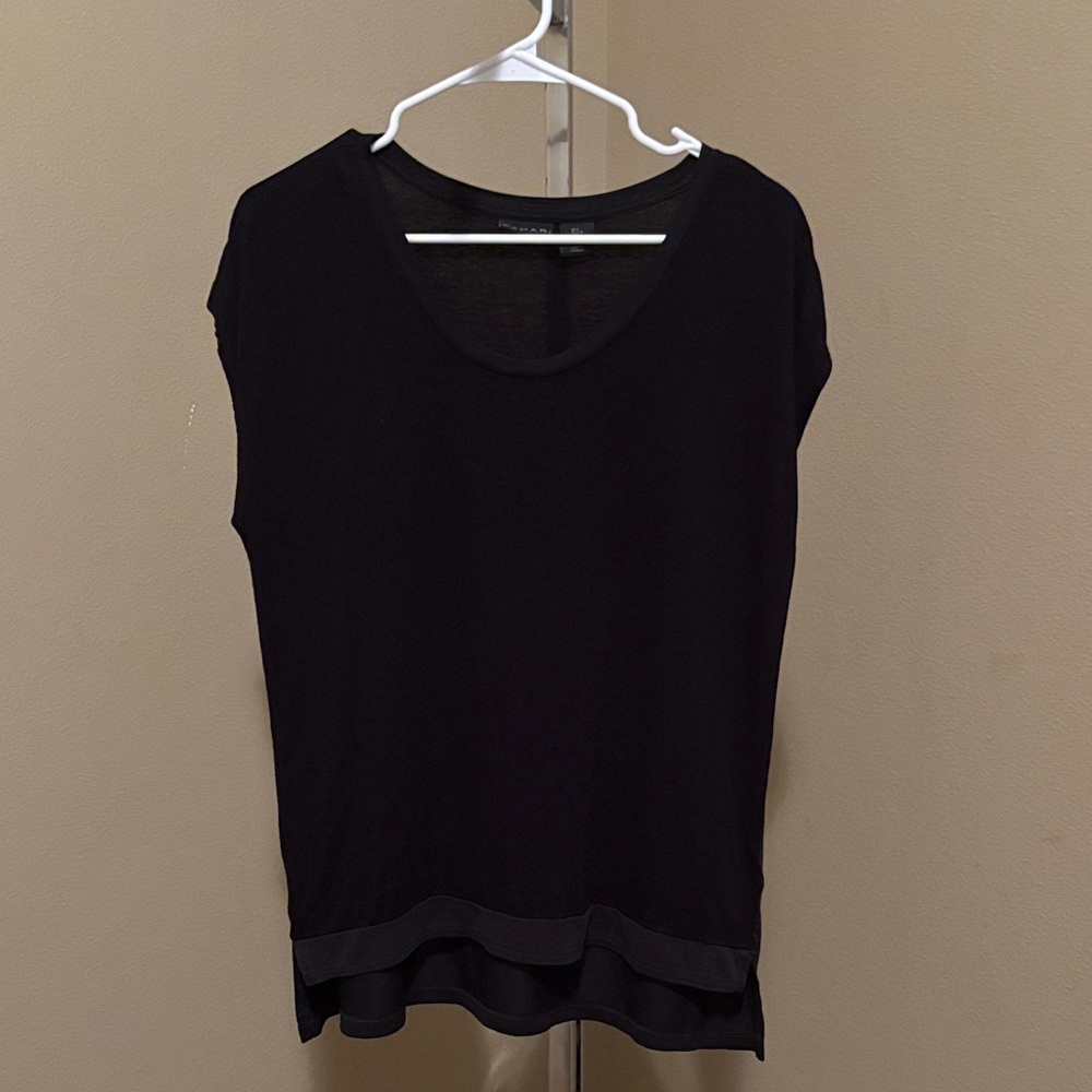 Tahari Black Short Sleeve Top